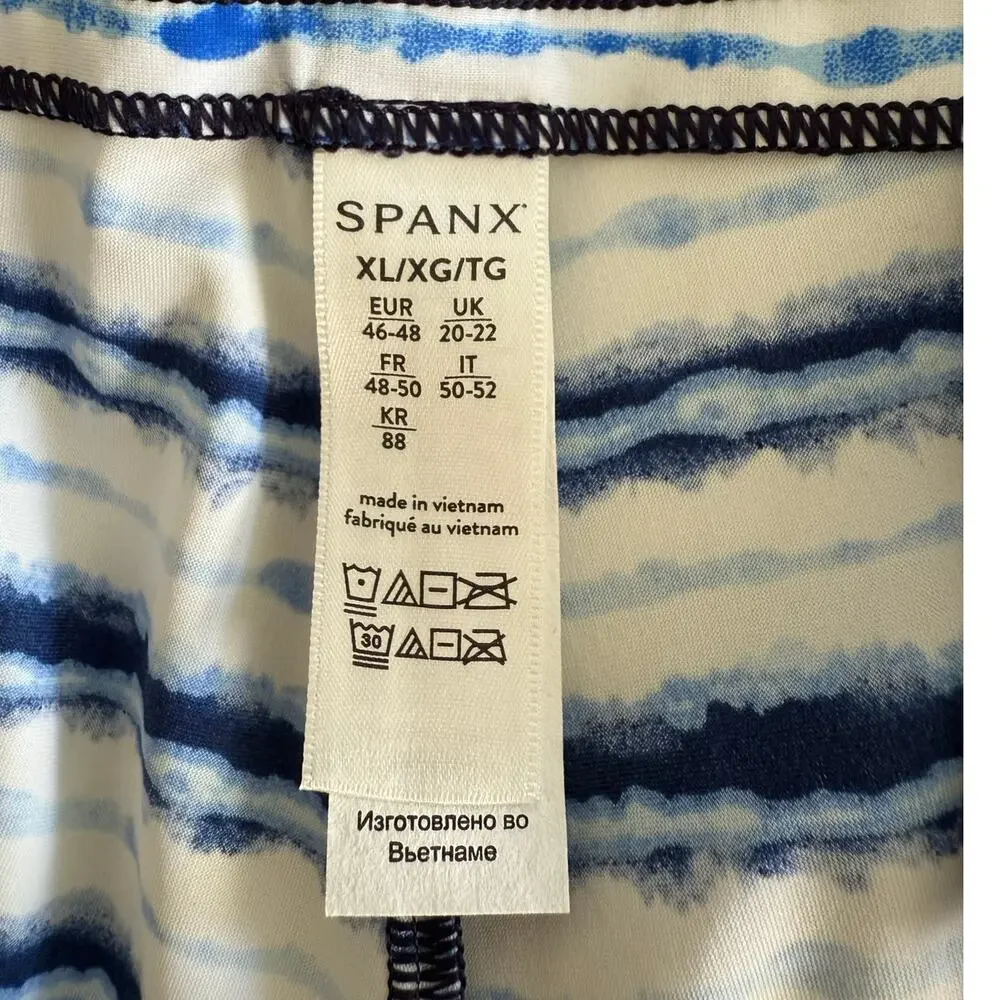 SPANX Sunshine Shorts, Size XL, Navy/White Stripe